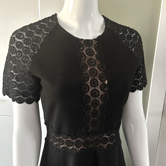 Suncoo Paris Lace Insert Dress Keyhole Back NWT - Picture 8 of 10